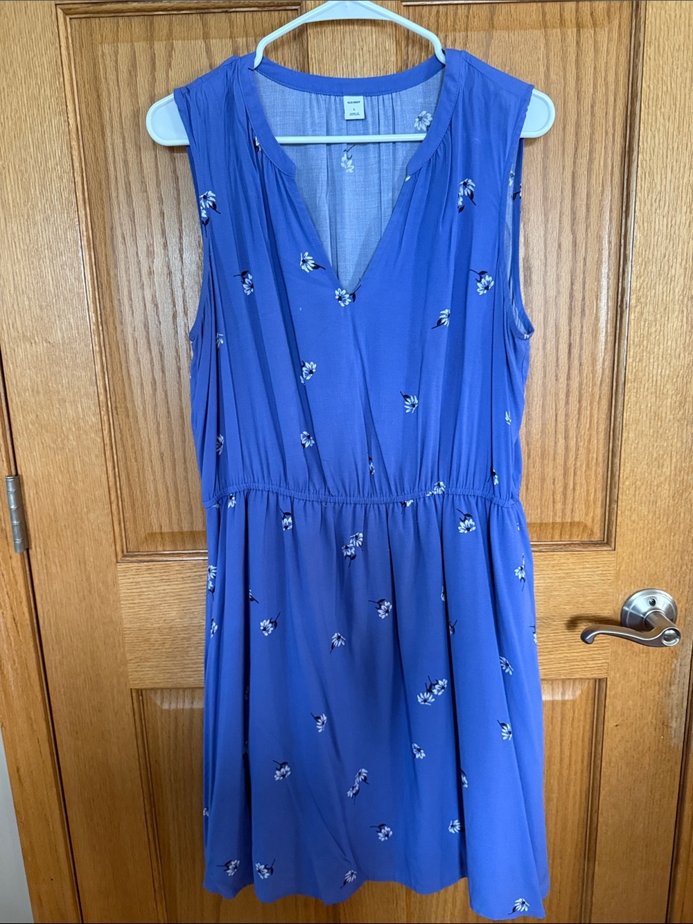 Old Navy Sleeveless Blue Floral V-Neck Mid length Dress with elastic waist